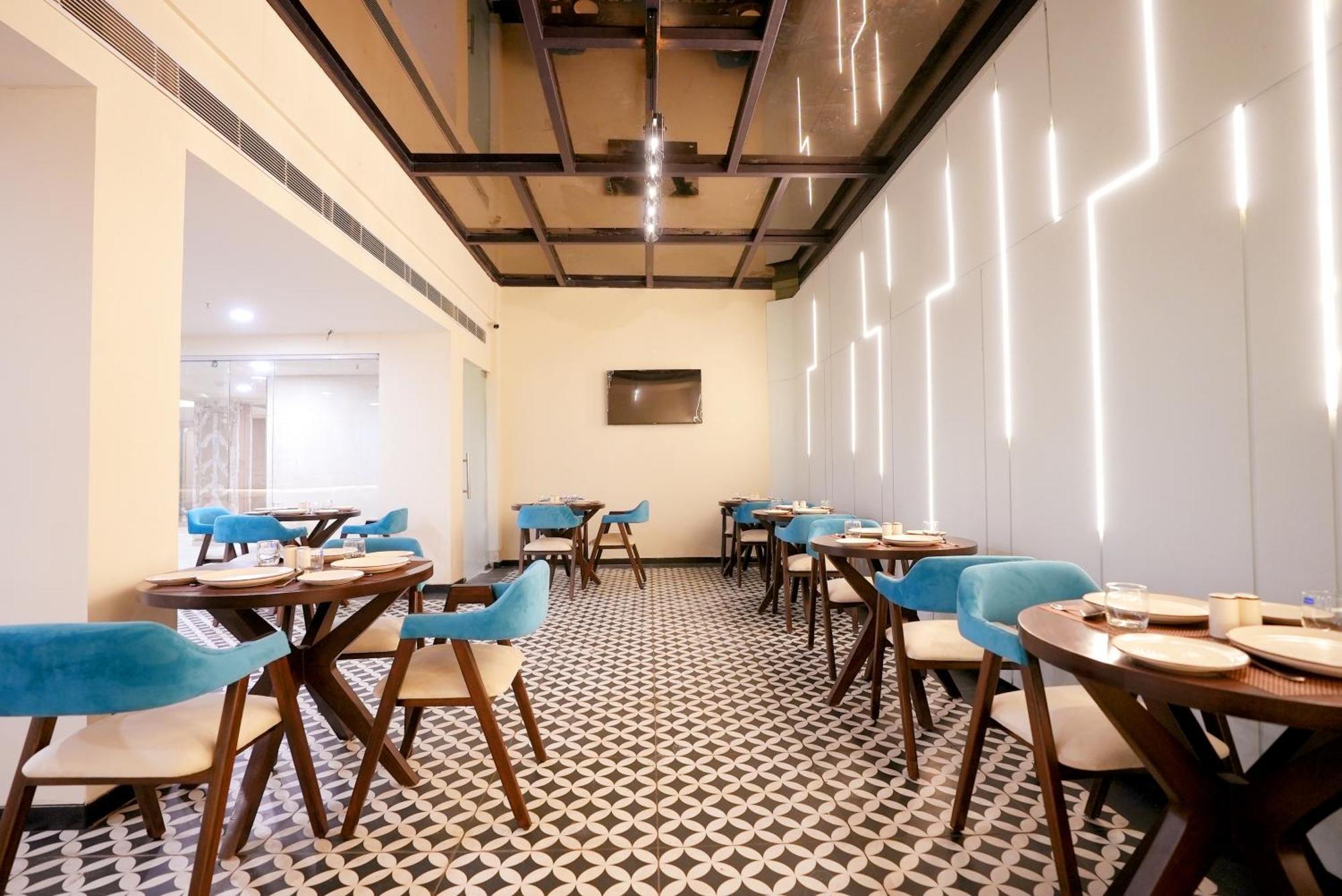 Hotel Limon & Banquet Sector 29, Ґурґаон Екстер'єр фото