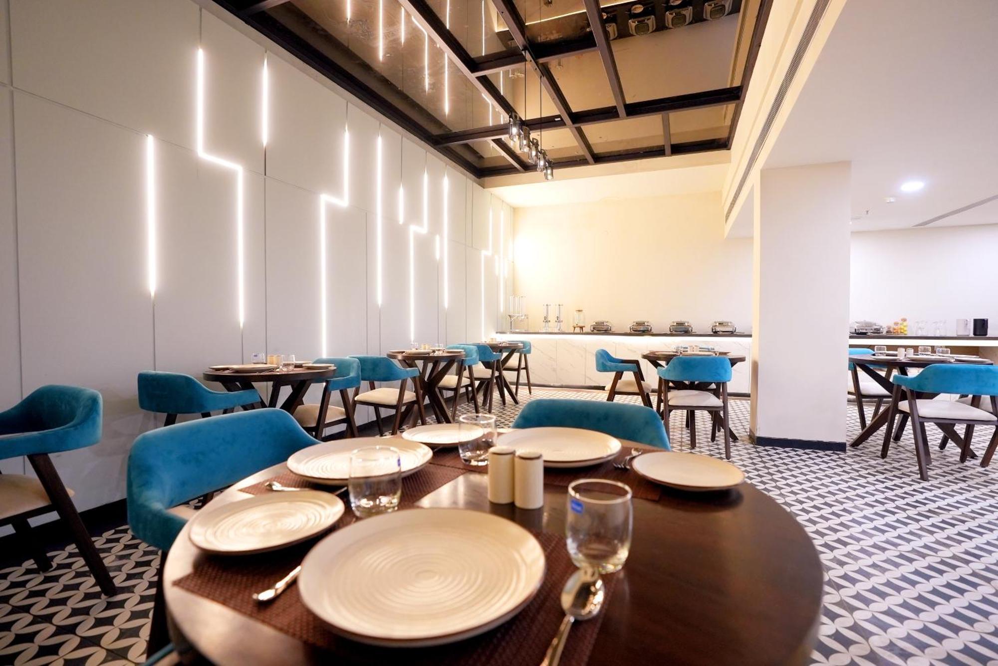 Hotel Limon & Banquet Sector 29, Ґурґаон Екстер'єр фото