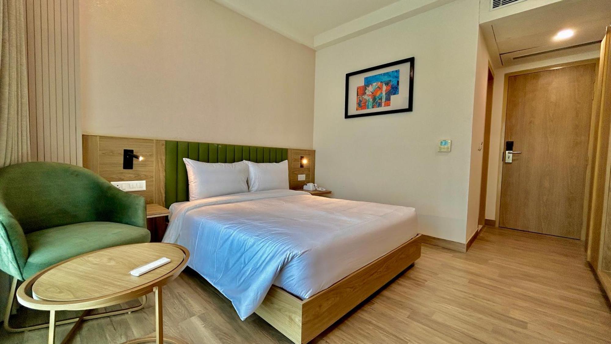 Hotel Limon & Banquet Sector 29, Ґурґаон Екстер'єр фото