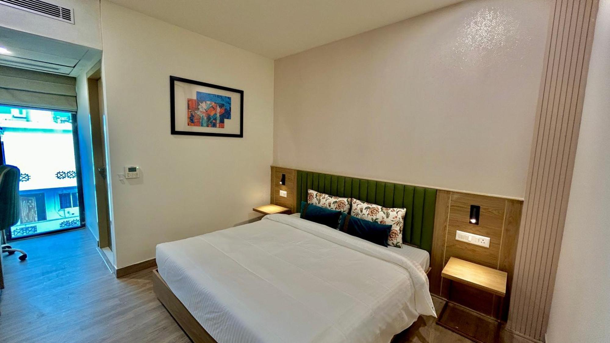 Hotel Limon & Banquet Sector 29, Ґурґаон Екстер'єр фото